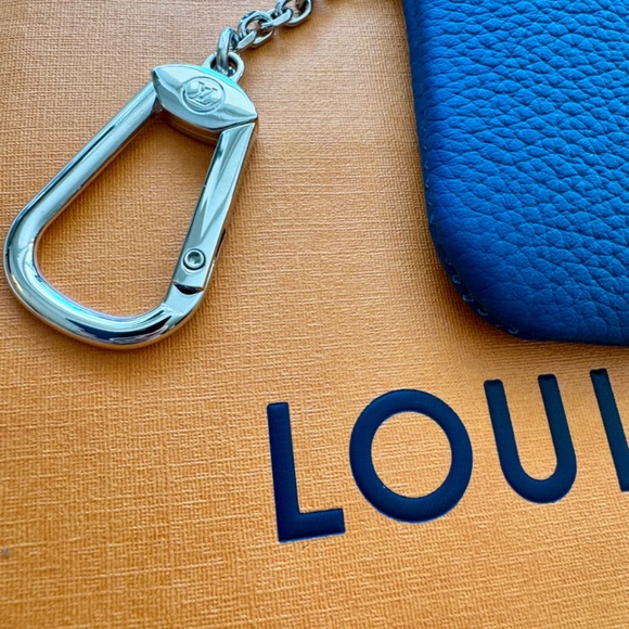 Louis Vuitton Key Pouch PM (BNIB) - Picture 11 of 12